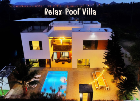 Relax-Pool-Villa-1